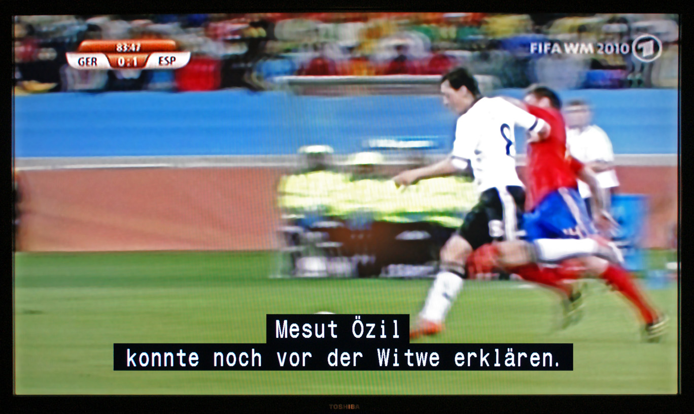 WM 2010 S F Mezut Özil 835 115